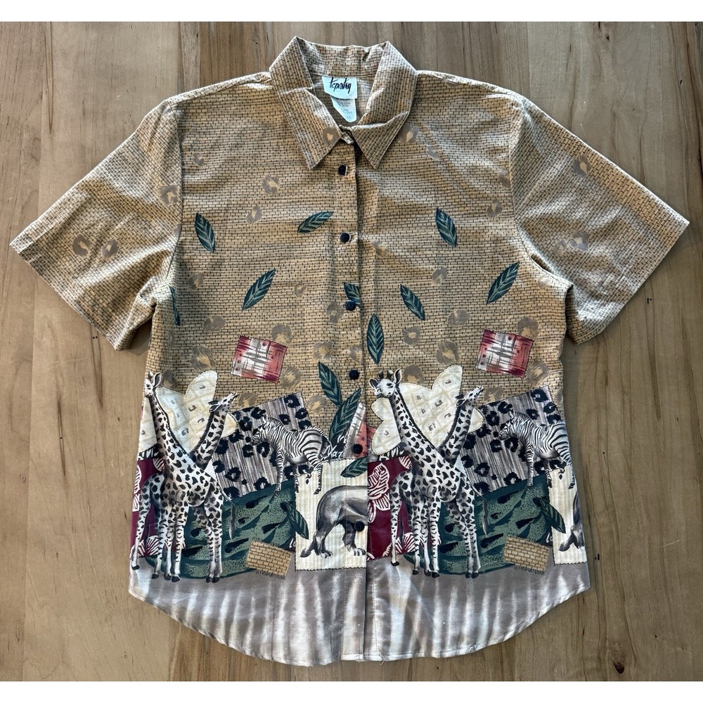 Vintage 90s Tapestry Button Down Shirt Size M Safari Print Shirt Giraffe USA